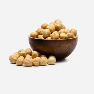 Haselnüsse geschält